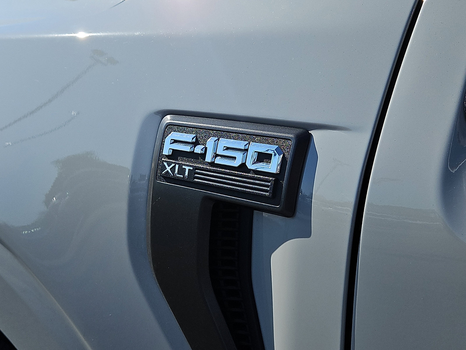 Used 2023 Ford F150 XLT w/ Equipment Group 302A High image 30