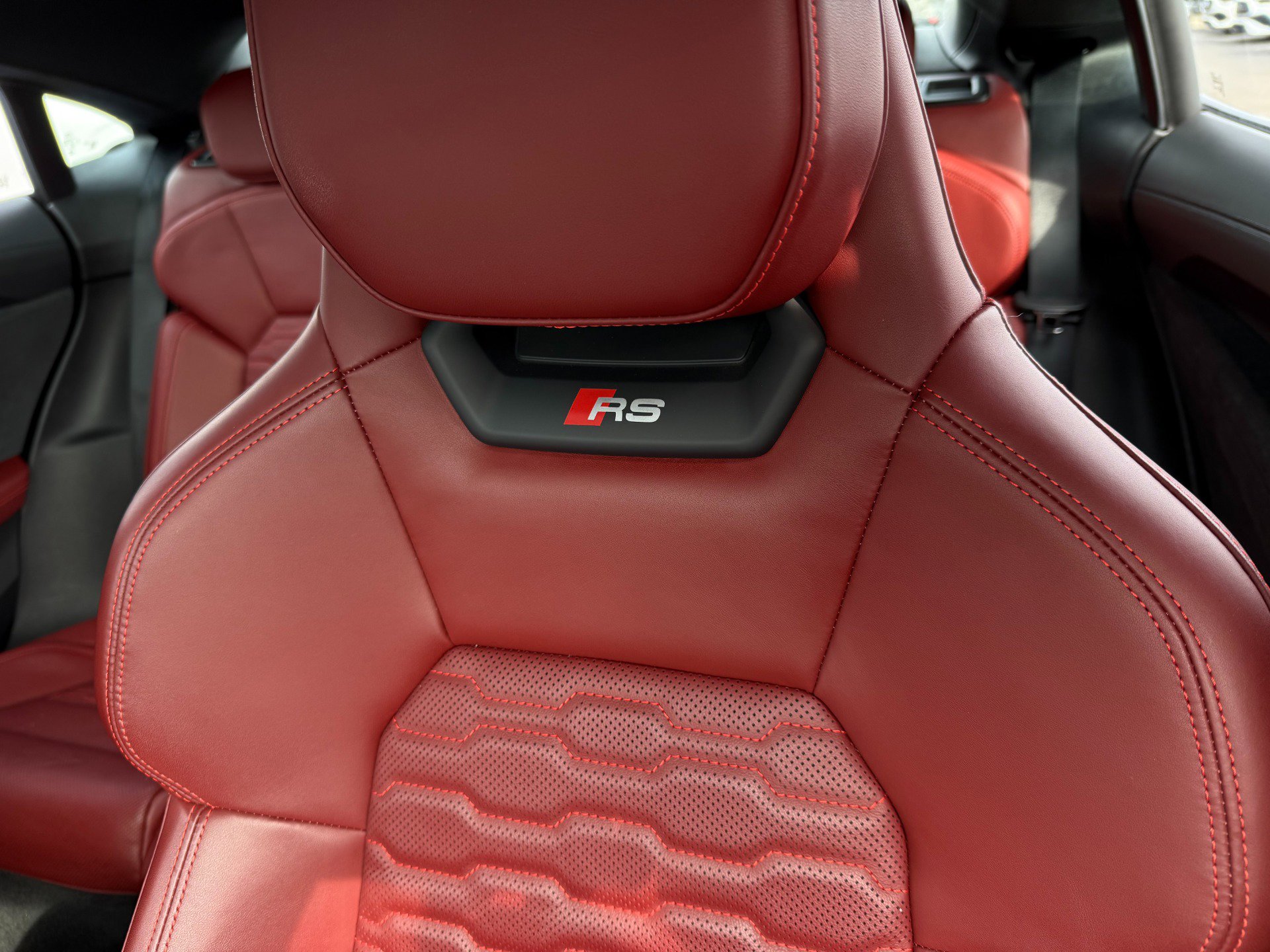 Used 2024 Audi RS e-tron GT w/ Carbon Performance Package image 53