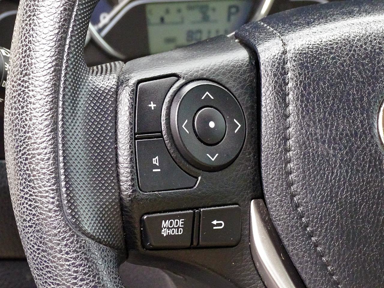 Used 2014 Toyota Corolla LE FWD image 25