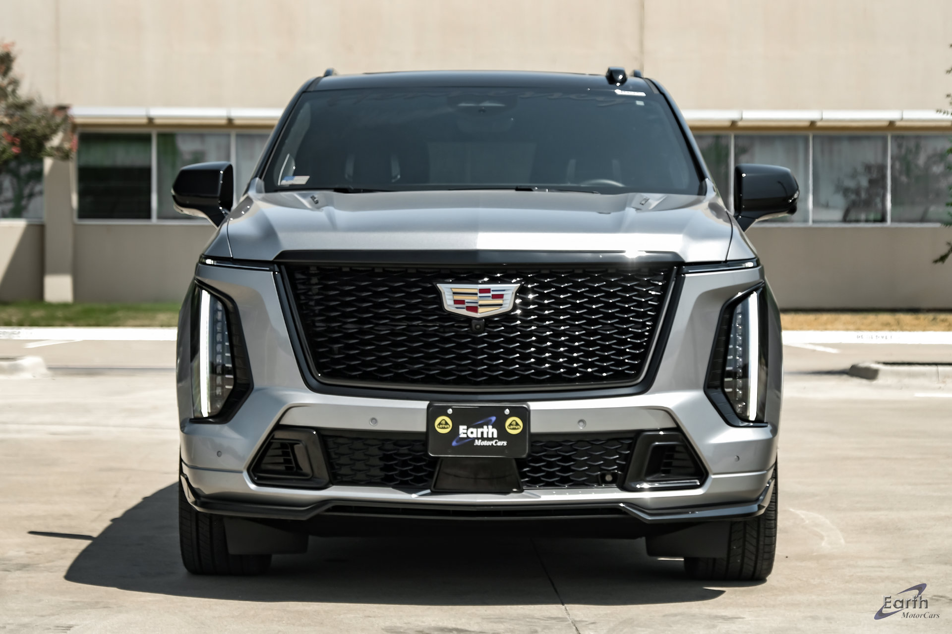 Used 2025 Cadillac Escalade V w/ LPO, Floor Liner Package AWD/4WD image 28
