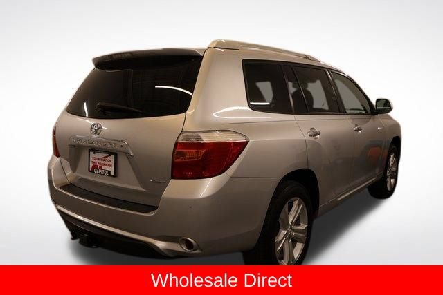Used 2010 Toyota Highlander Limited AWD/4WD image 2