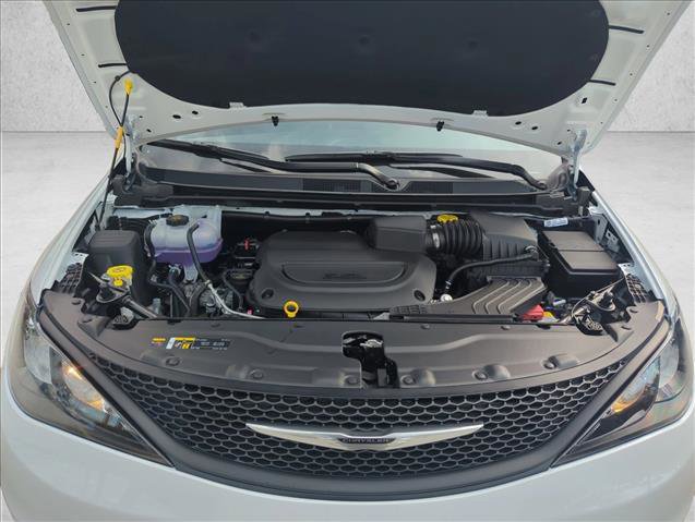 New 2026 Chrysler Voyager LX image 15