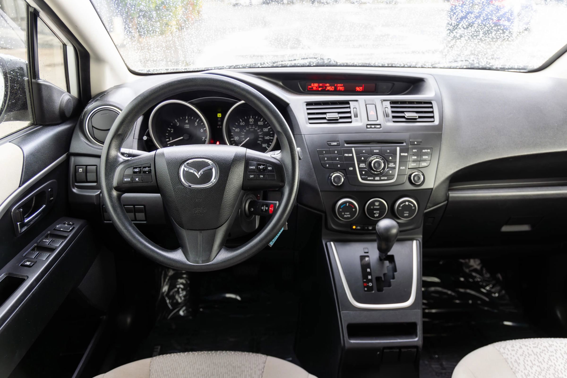 Used 2012 MAZDA MAZDA5 Sport image 18