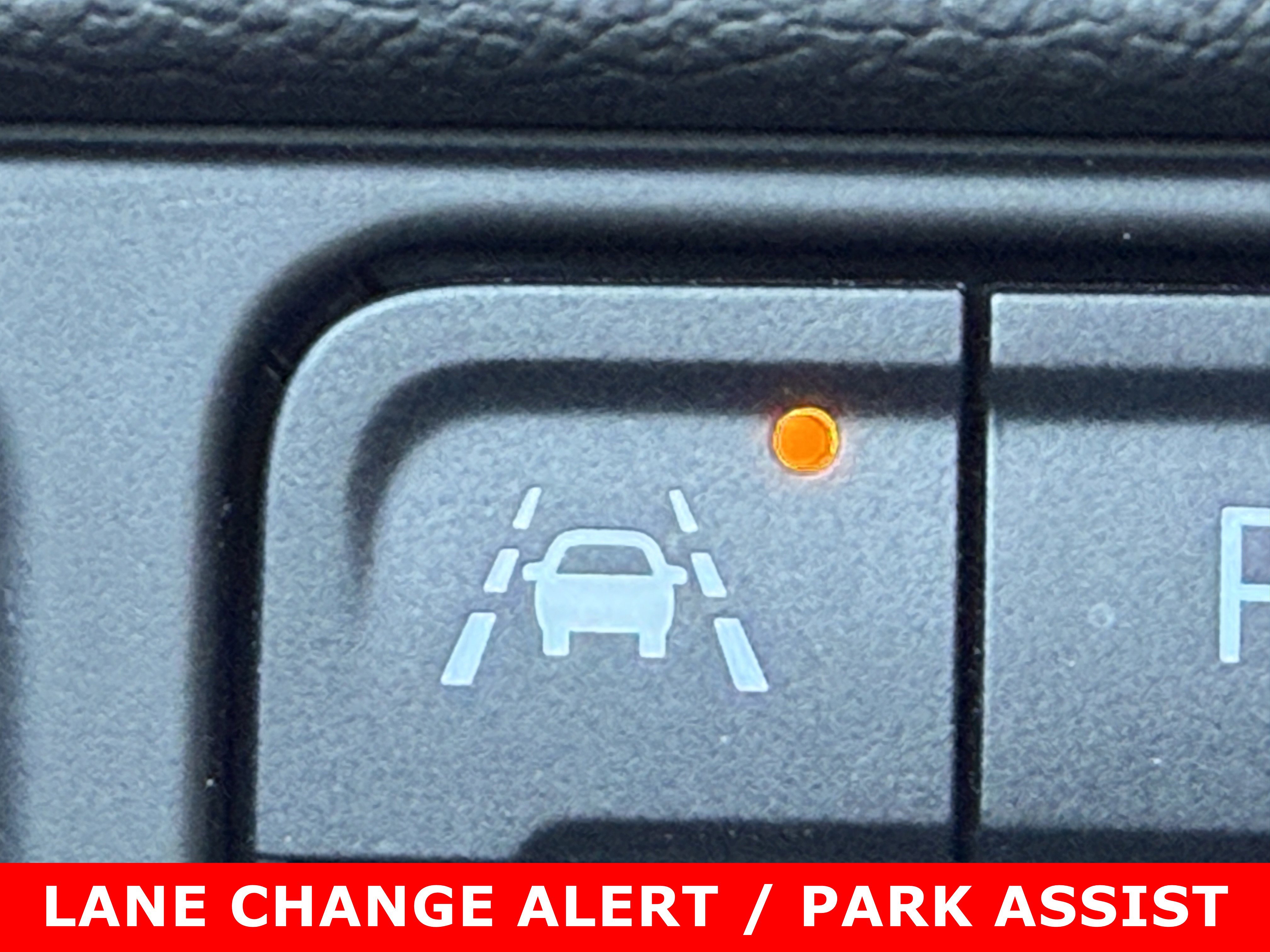 Used 2023 GMC Yukon AT4 w/ AT4 Premium Package image 31