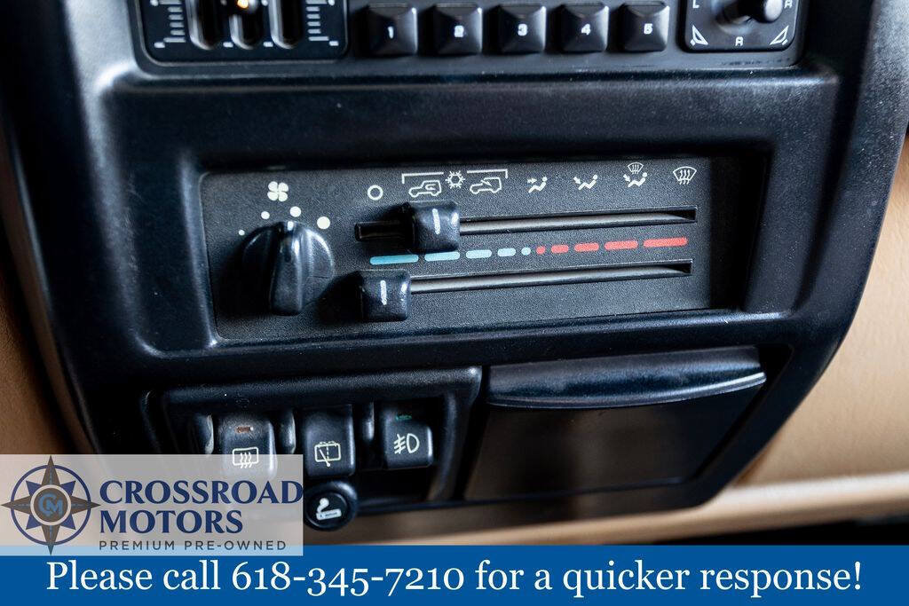 Used 1997 Jeep Wrangler SE AWD/4WD image 21