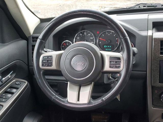 Used 2012 Jeep Liberty Limited Jet w/ Comfort/Convenience Group AWD/4WD image 11