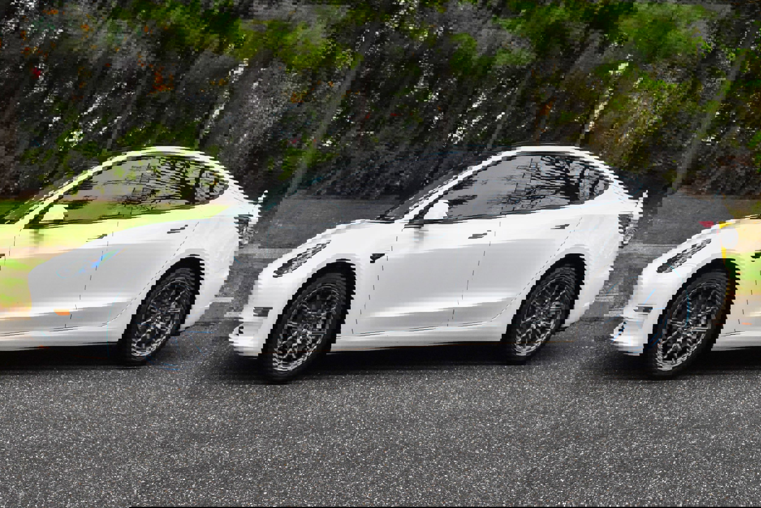 Used 2022 Tesla Model 3 Long Range image 3