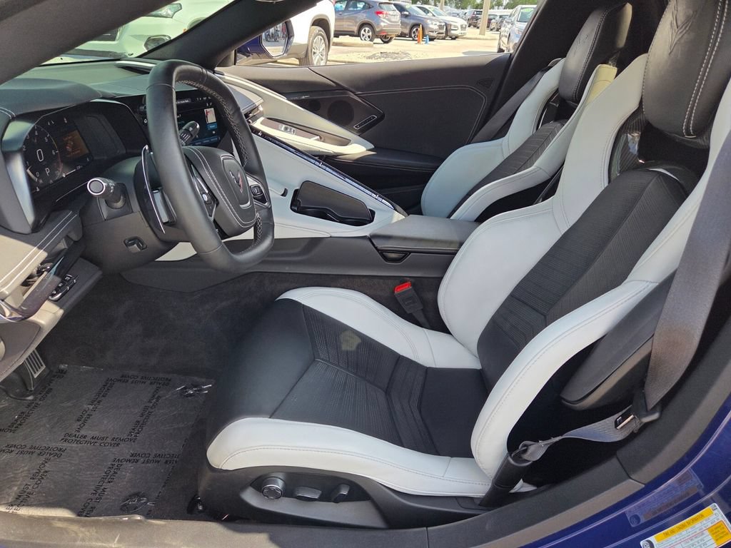 Used 2025 Chevrolet Corvette Stingray Preferred Conv w/ Stealth Interior Trim Package RWD image 4