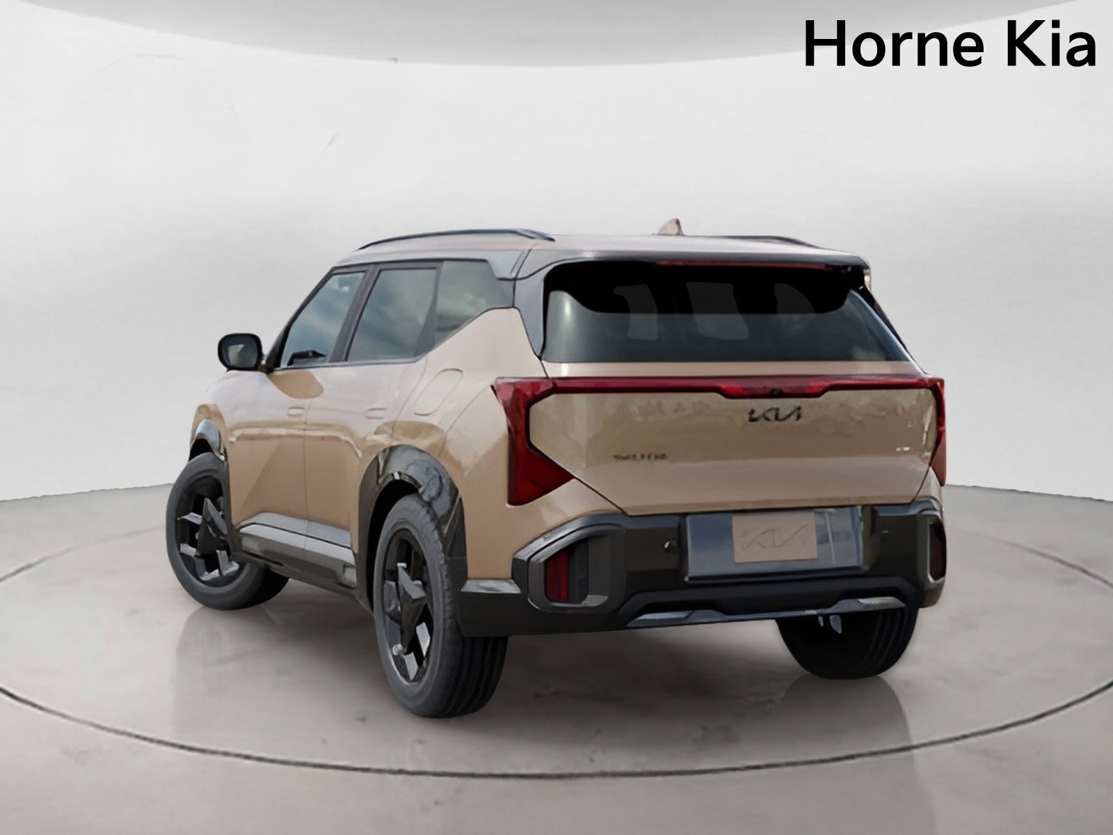 New 2027 Kia Seltos X-Line S w/ X-Line S Premium Package AWD/4WD image 4