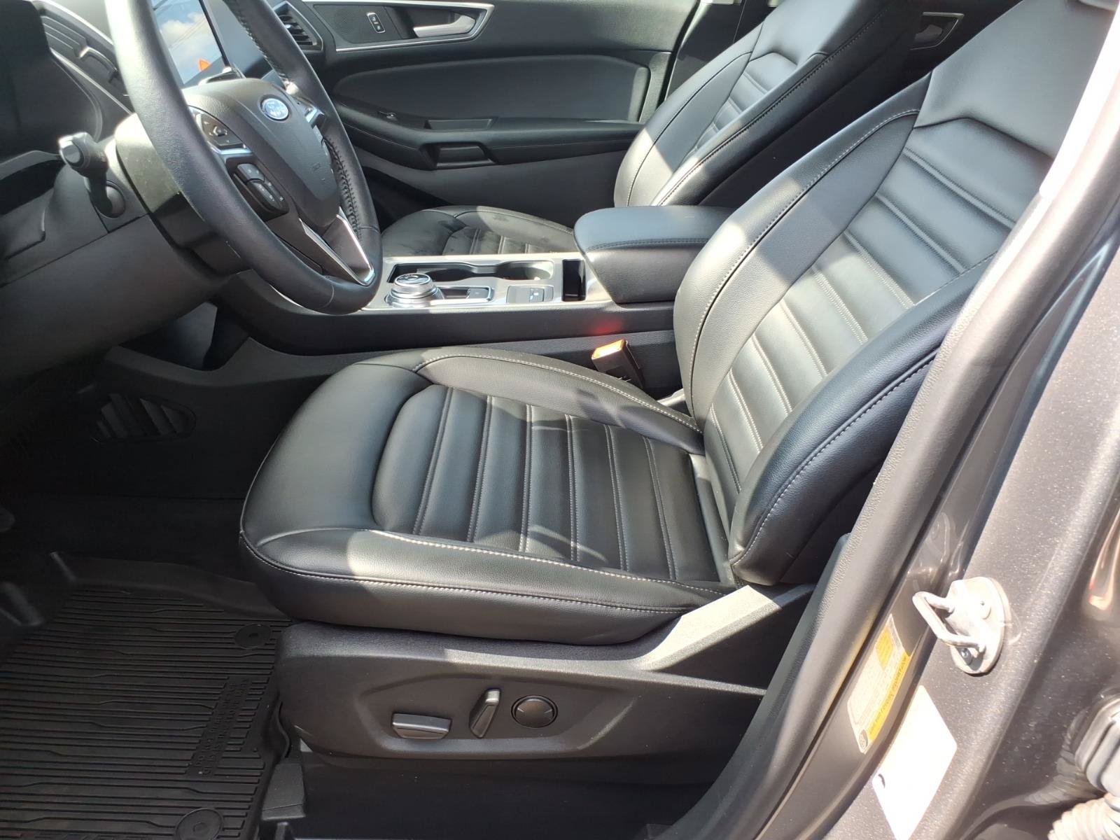 Certified 2024 Ford Edge SEL w/ Convenience Package AWD/4WD image 13