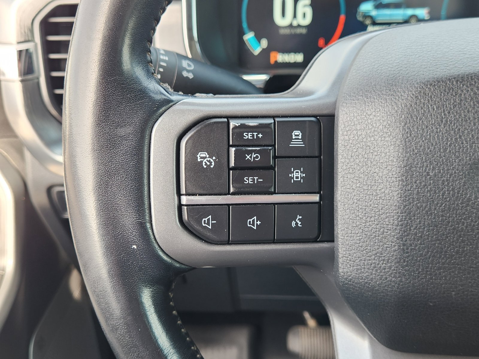 Used 2021 Ford F150 Lariat AWD/4WD image 34