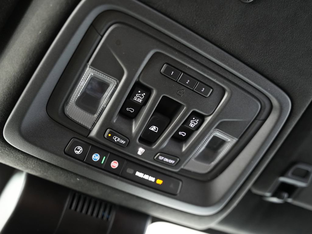 Used 2024 GMC Sierra 1500 Denali Ultimate image 54