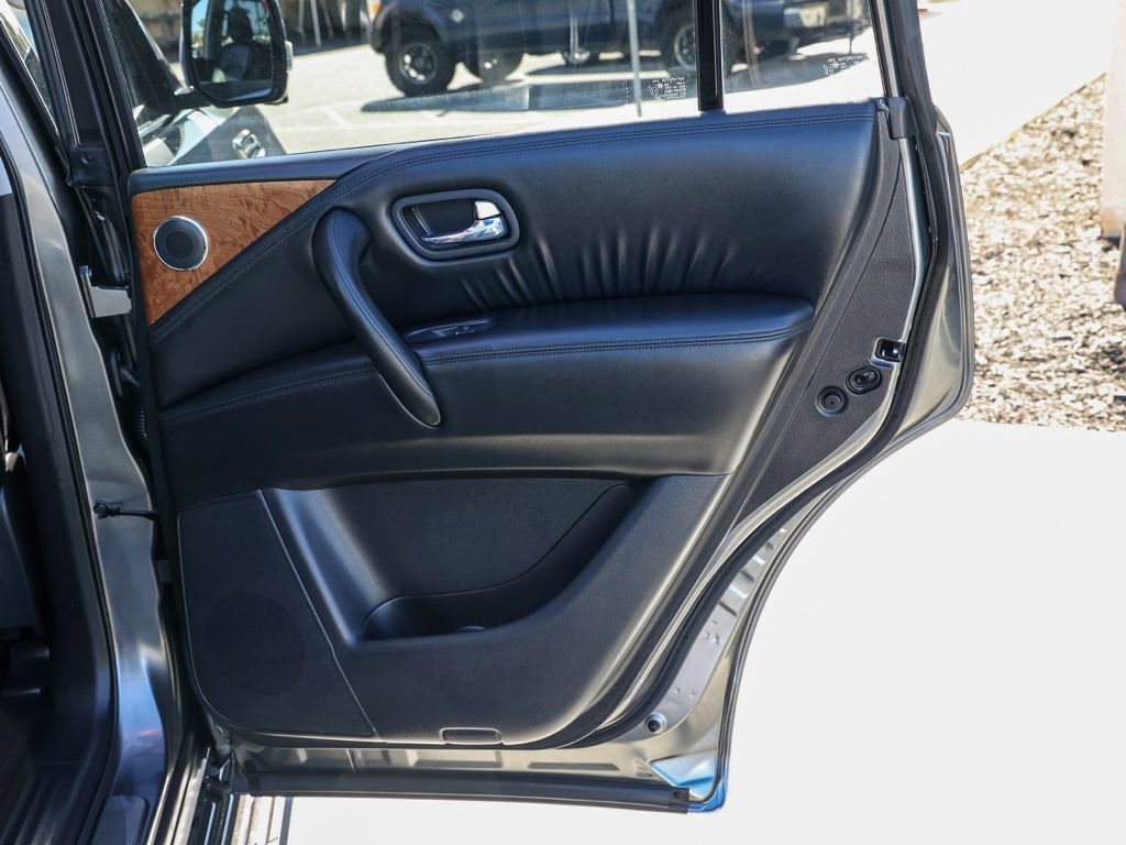 Used 2024 Nissan Armada SL w/ Captain's Chairs Package image 19