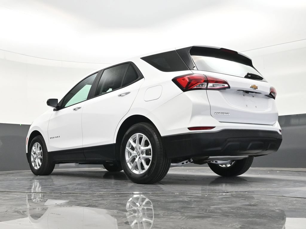 Used 2024 Chevrolet Equinox LS FWD image 19