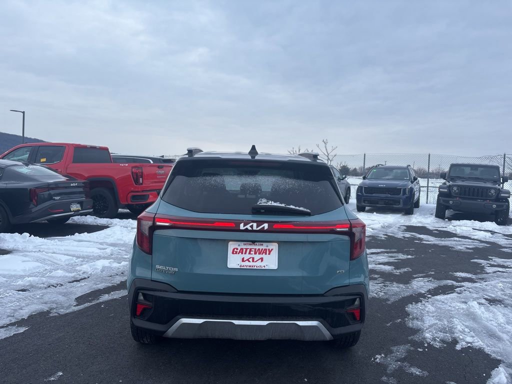 Certified 2024 Kia Seltos S image 4