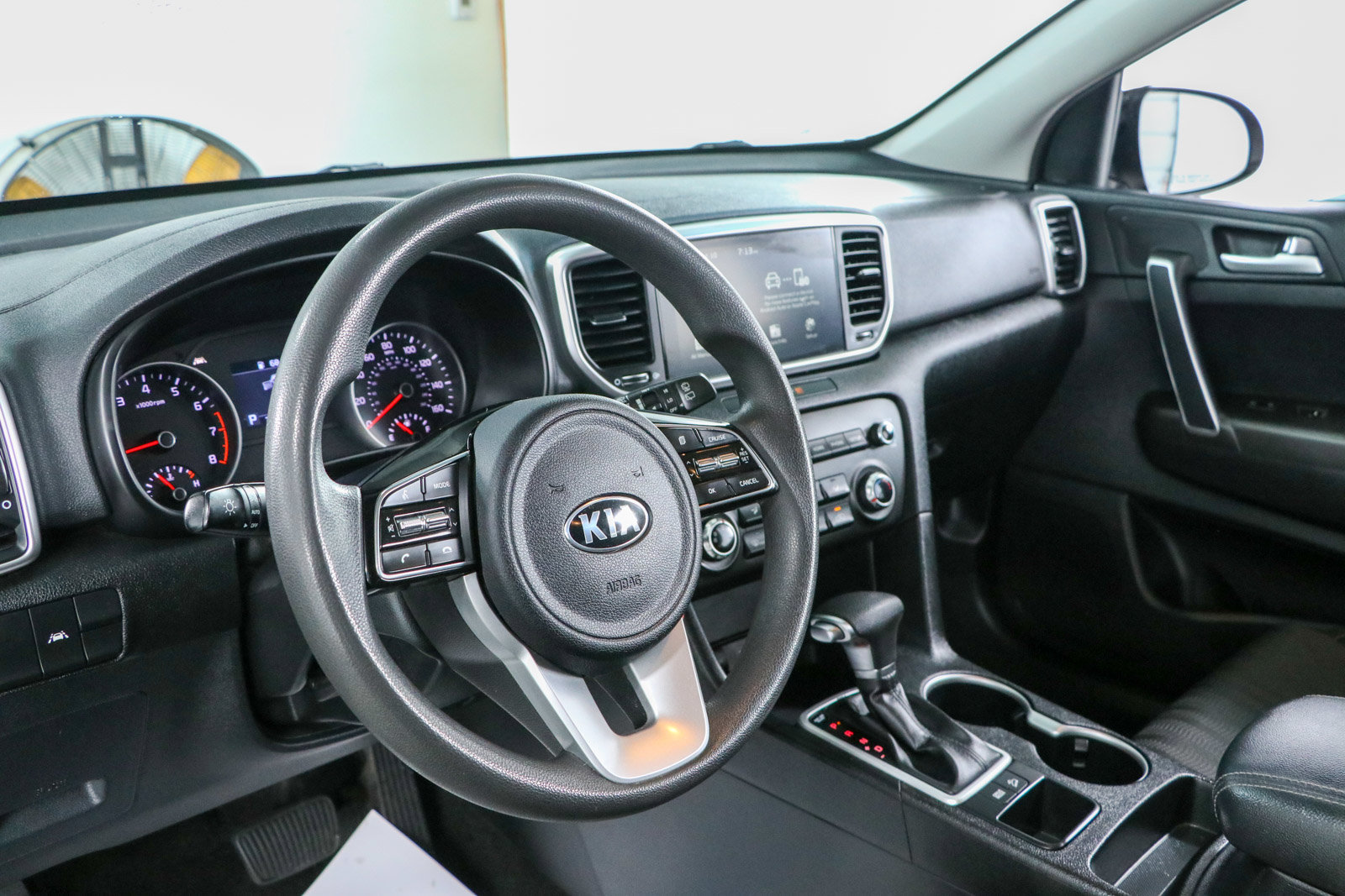 Used 2022 Kia Sportage LX FWD image 22