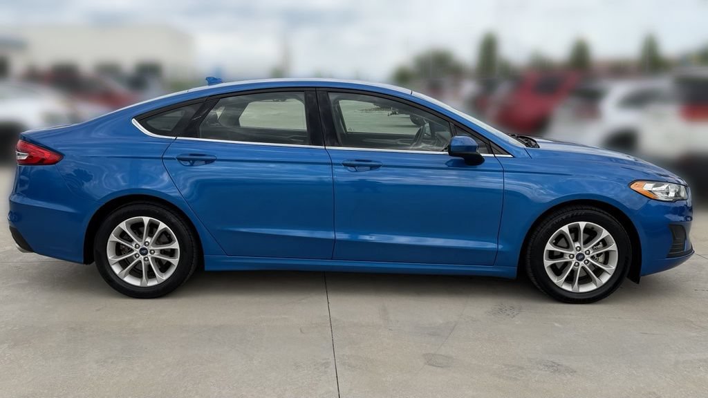 Used 2019 Ford Fusion SE FWD image 6
