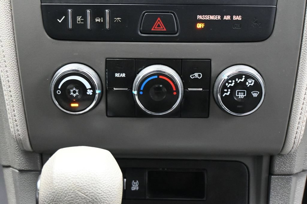 Used 2017 Chevrolet Traverse LS FWD image 21