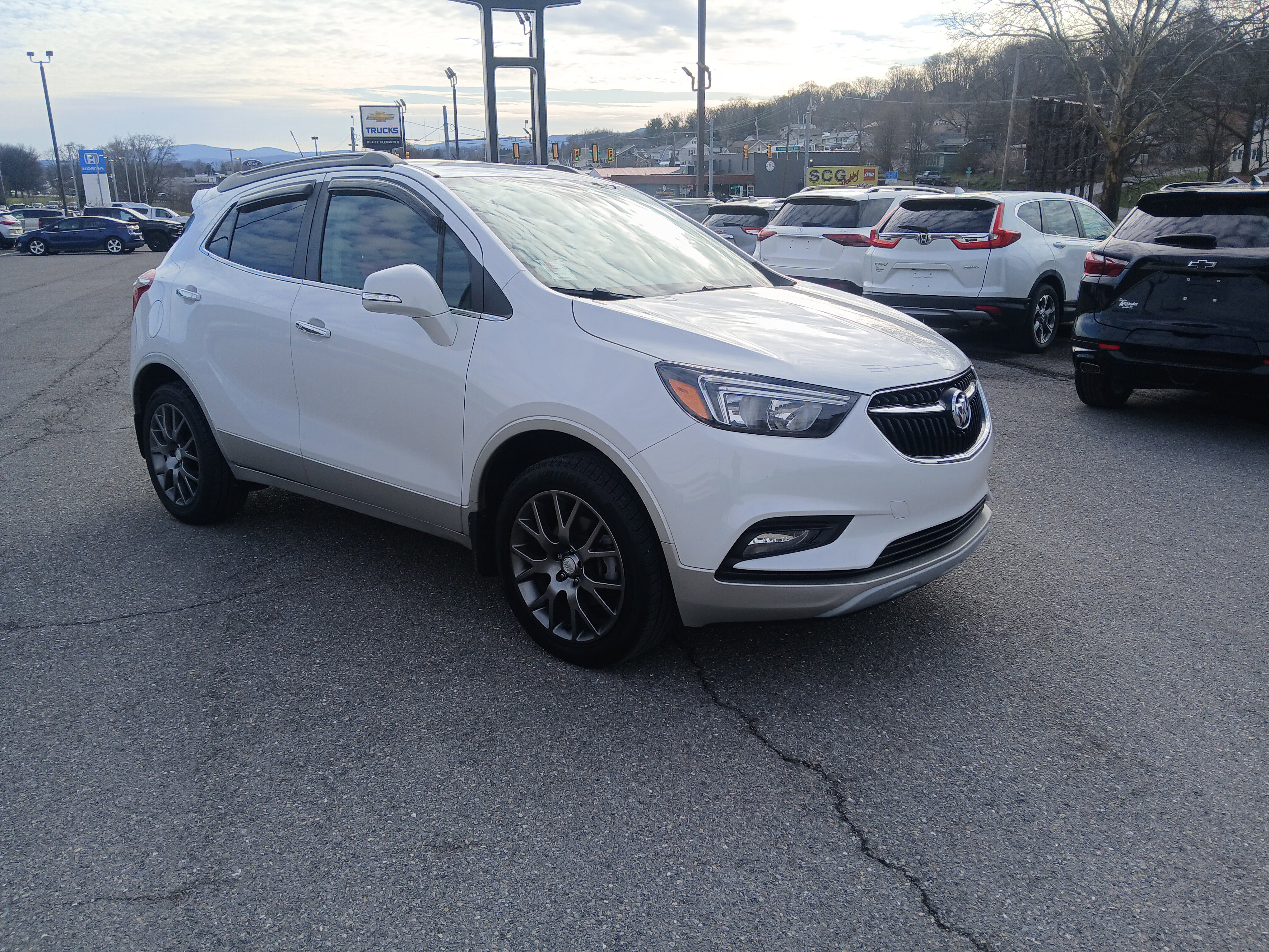 Used 2019 Buick Encore Sport Touring video 1