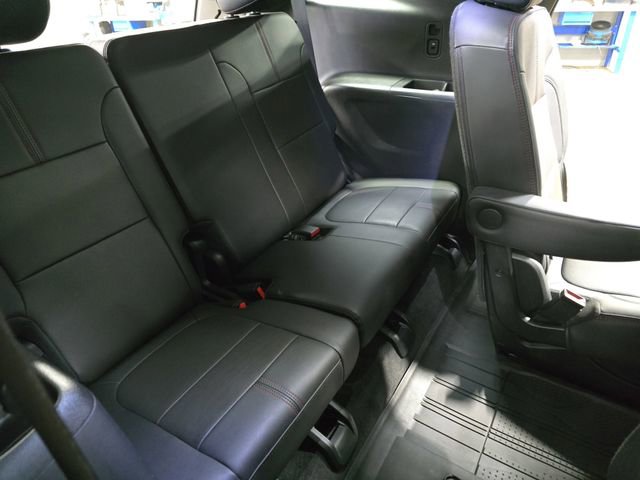 Used 2023 Chevrolet Traverse RS w/ LPO, Floor Liner Package image 13