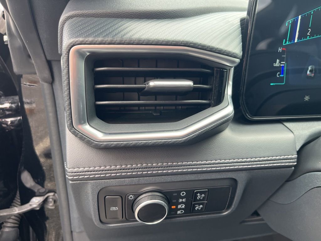 Used 2025 Ford Mustang Premium RWD image 14