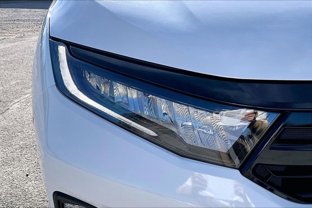 Certified 2025 Honda Odyssey Touring image 33