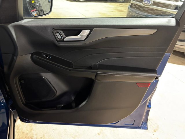 Used 2023 Ford Escape Active w/ Tech Pack #2 image 16