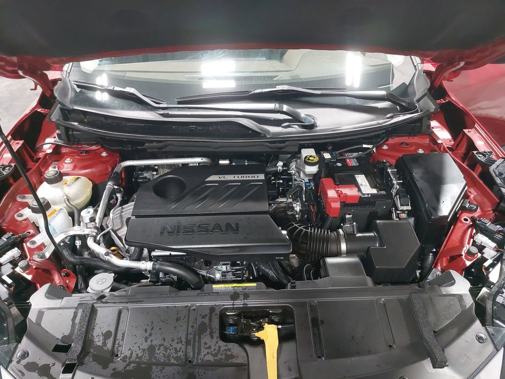 Used 2023 Nissan Rogue S image 28