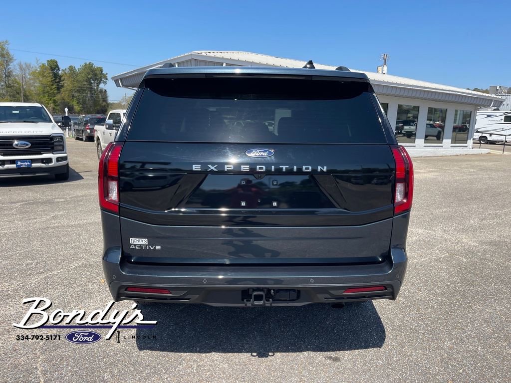 Used 2025 Ford Expedition Active image 13
