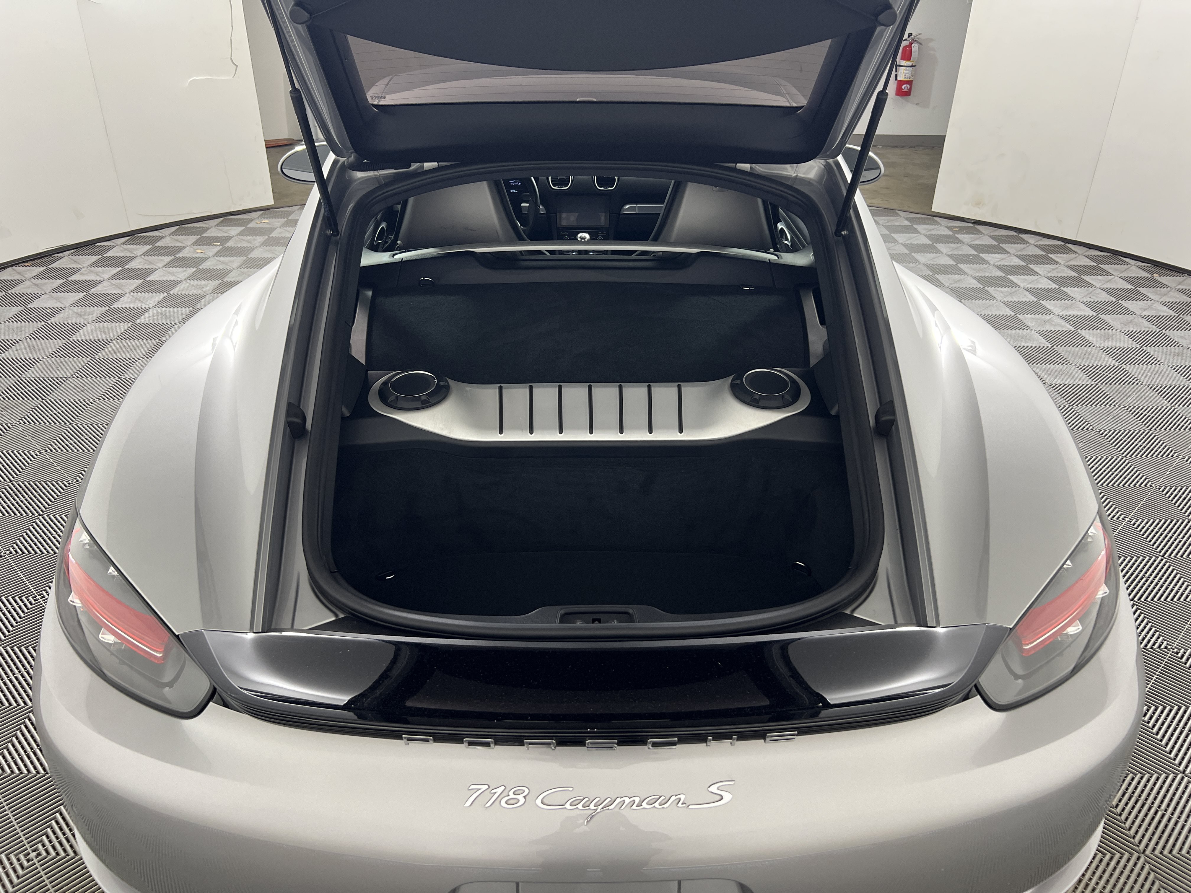 Certified 2018 Porsche 718 Cayman S RWD image 21