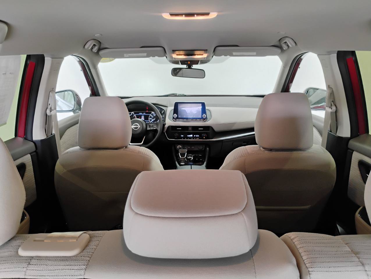 Used 2023 Nissan Rogue SV FWD image 10