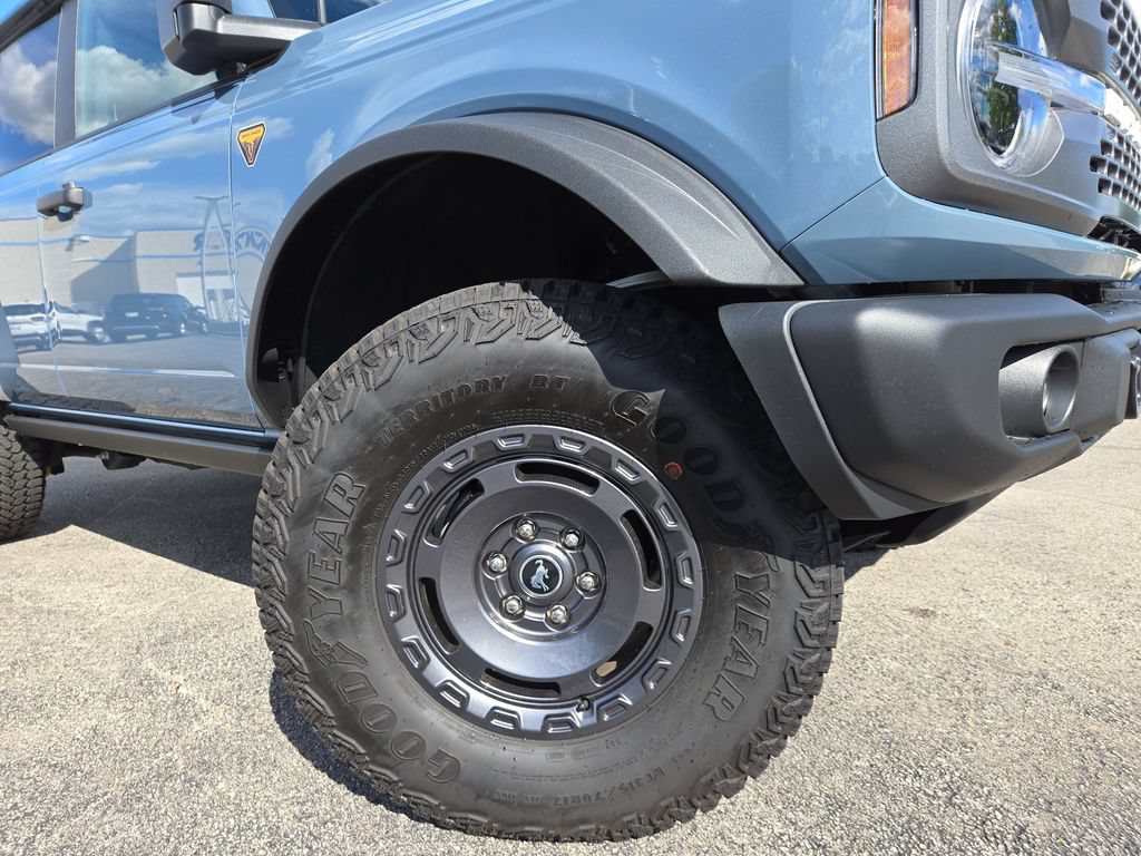 Certified 2025 Ford Bronco Badlands w/ Sasquatch Package AWD/4WD image 15