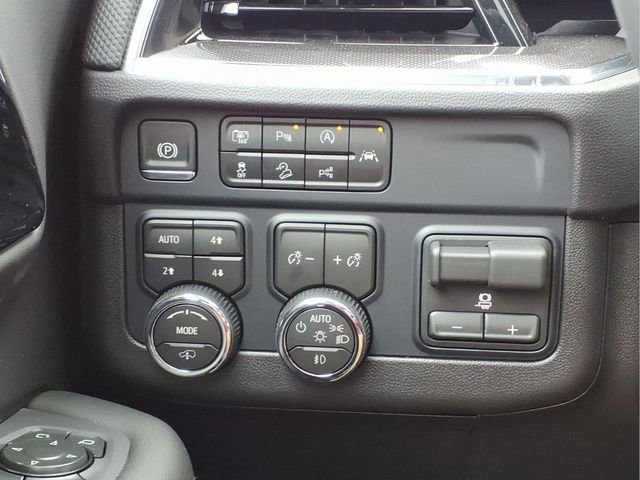 New 2026 Chevrolet Suburban RST w/ RST Capability Package image 14