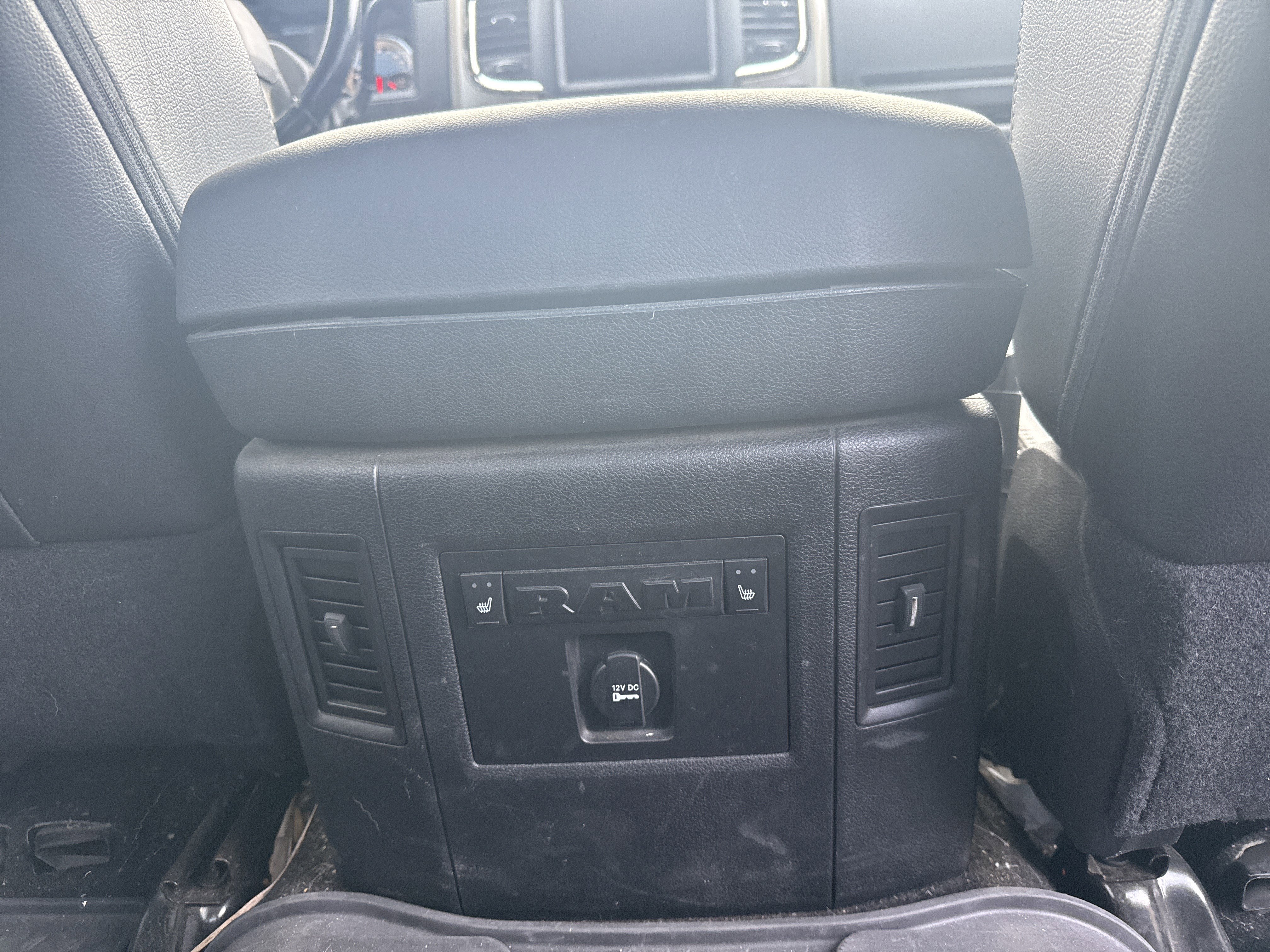Used 2013 RAM 3500 Laramie image 15