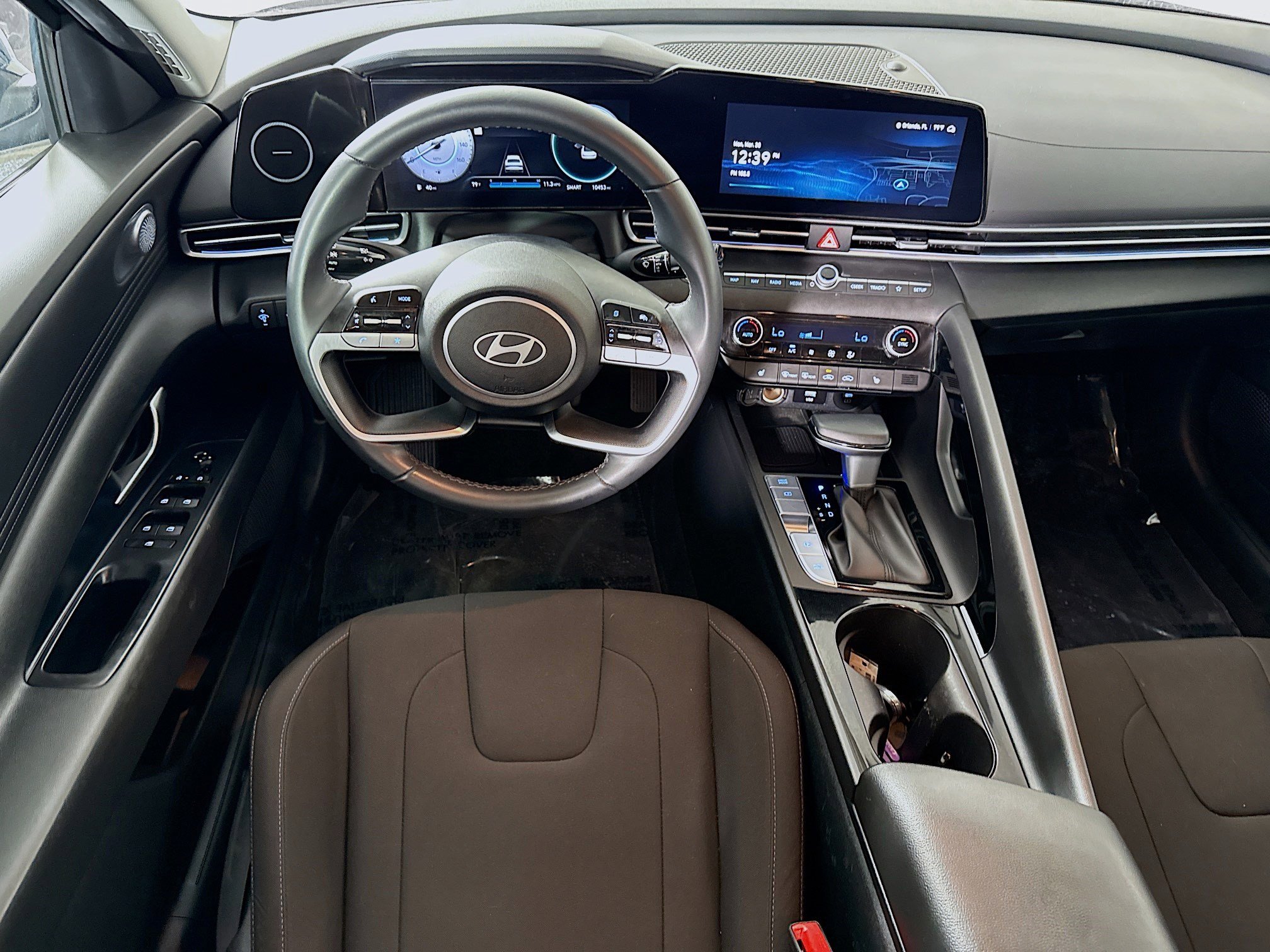 Used 2024 Hyundai Elantra SEL w/ Convenience Package image 17
