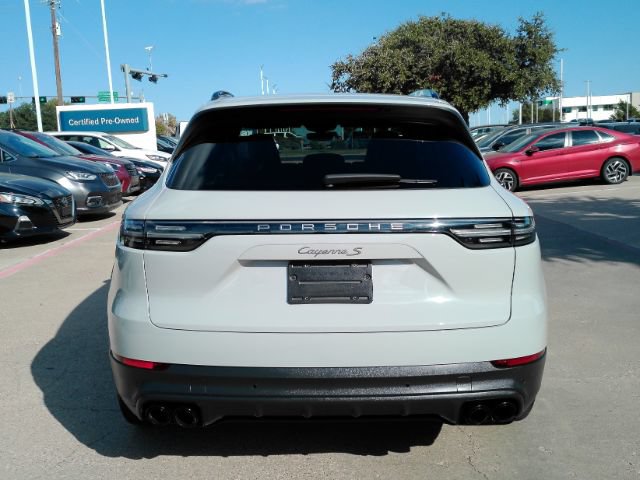 Used 2022 Porsche Cayenne S Platinum AWD/4WD image 9