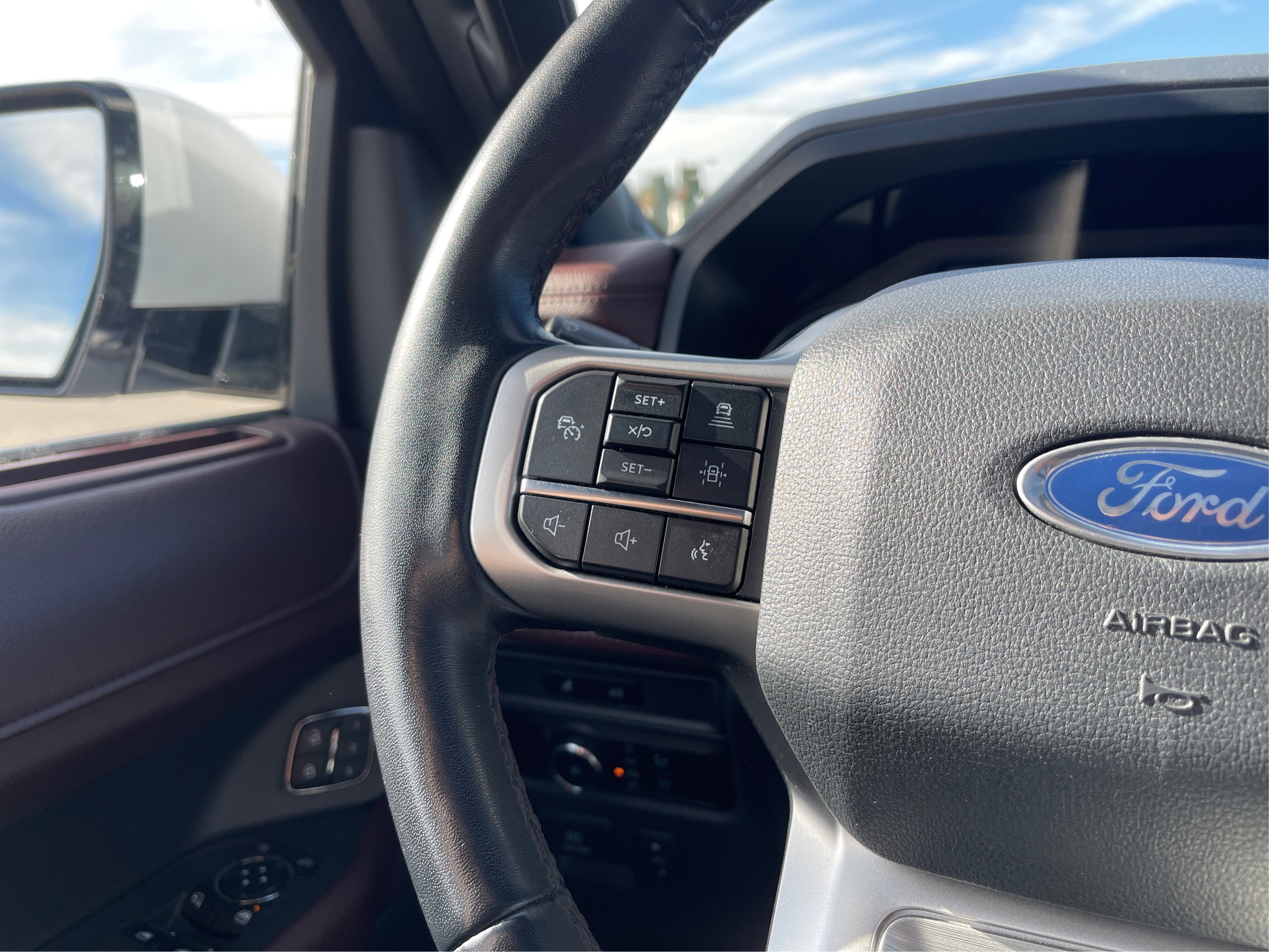 Used 2023 Ford Expedition Max Limited image 21