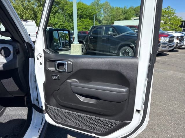 Used 2025 Jeep Wrangler Unlimited Sport AWD/4WD image 39