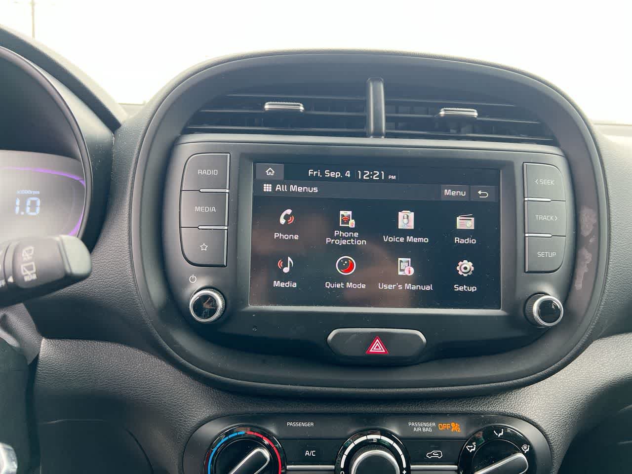 Used 2024 Kia Soul LX w/ Option Group 015 FWD image 18