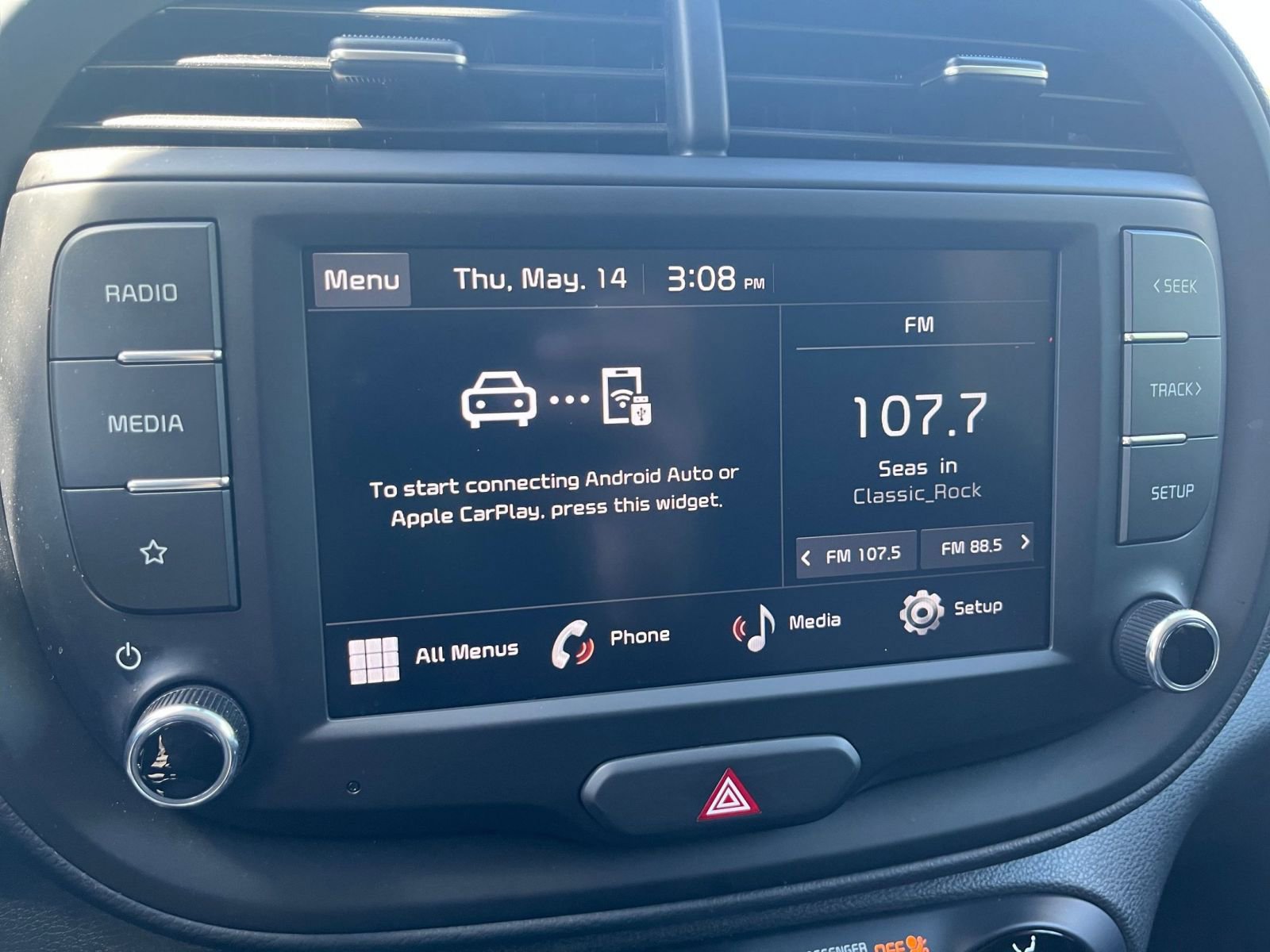 Used 2025 Kia Soul LX w/ LX Technology Package FWD image 20