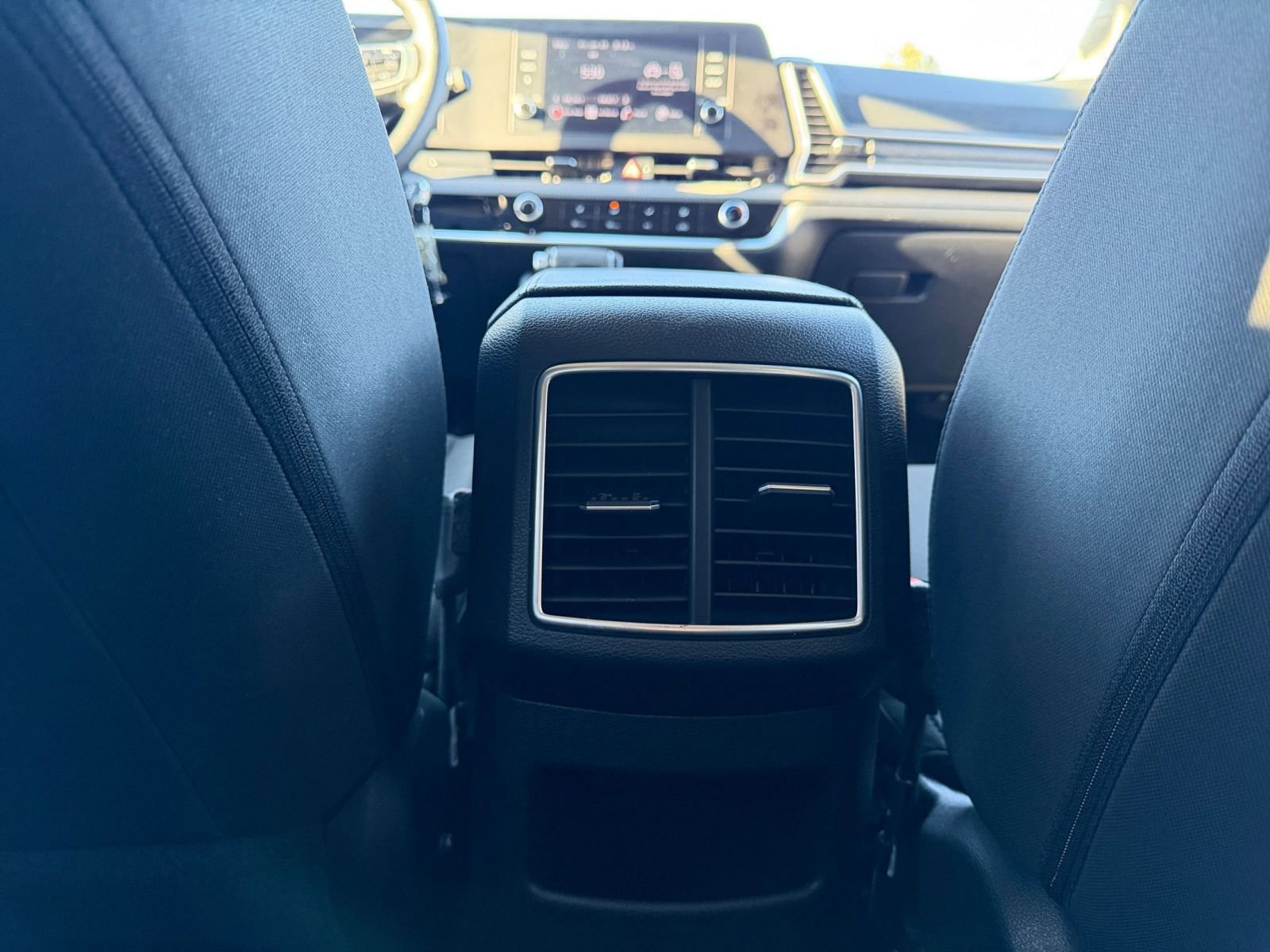 Used 2025 Kia Sportage LX image 23