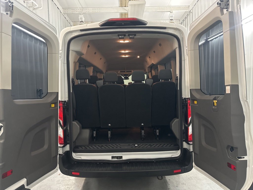 Used 2020 Ford Transit 350 XLT image 28