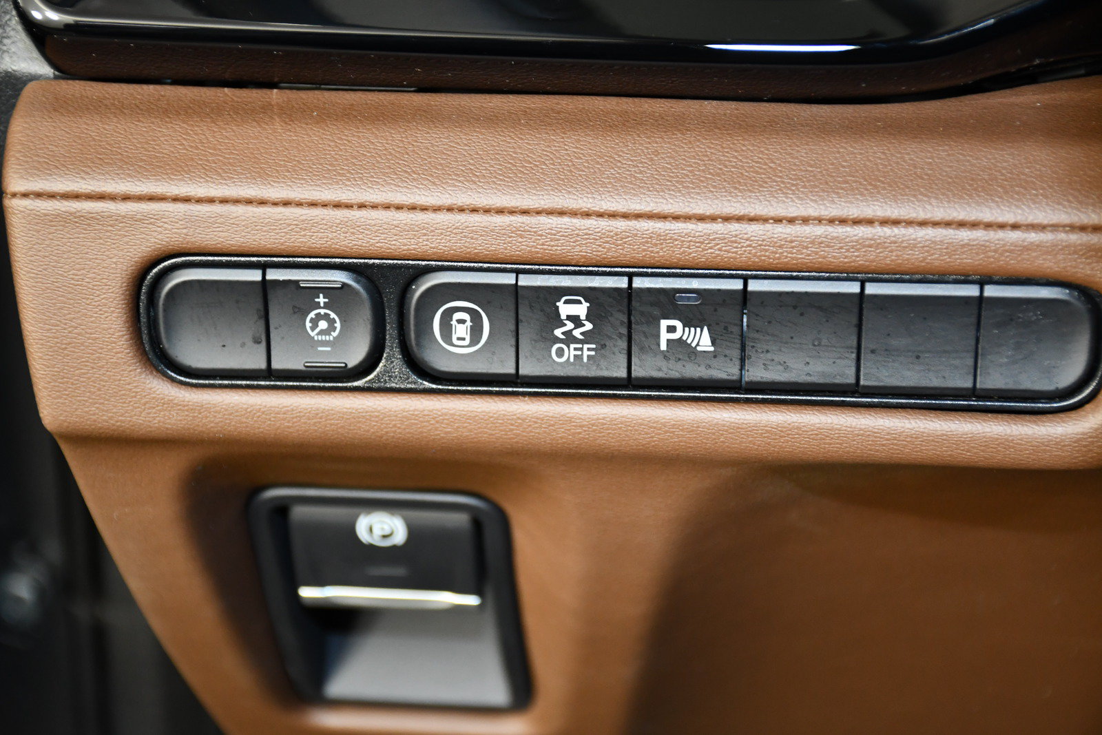 Certified 2024 Acura MDX SH-AWD w/ Technology Package image 35