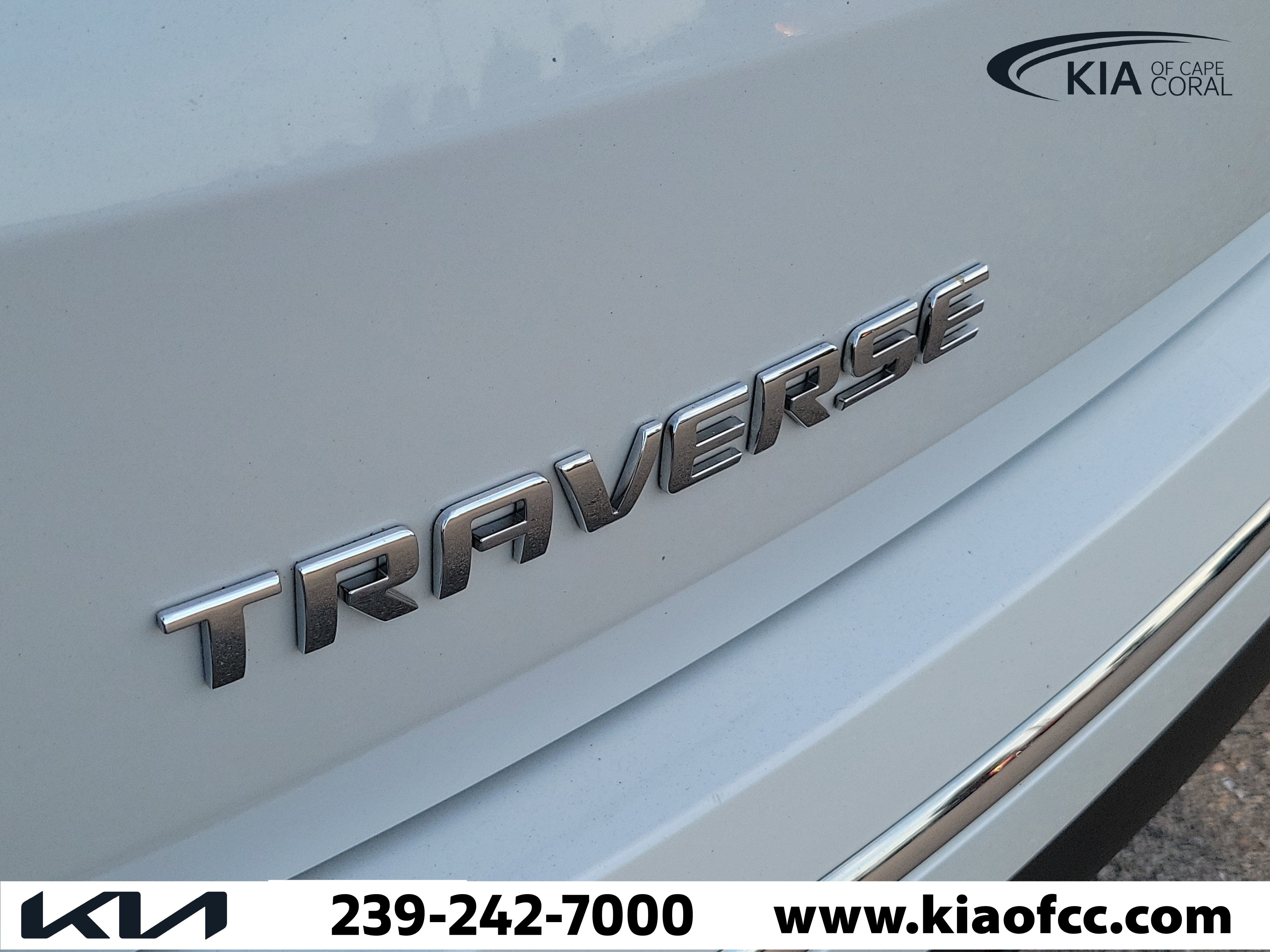 Used 2023 Chevrolet Traverse High Country w/ LPO, 'HIT The Road' Package FWD image 11