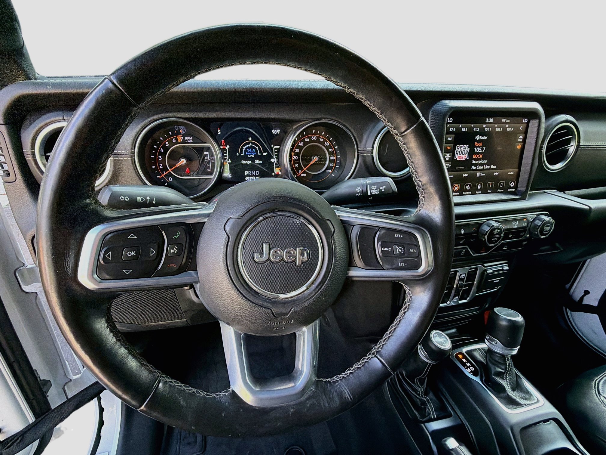 Used 2021 Jeep Gladiator Overland AWD/4WD image 9