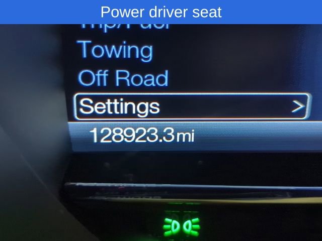 Used 2017 Lincoln Navigator Select AWD/4WD image 13