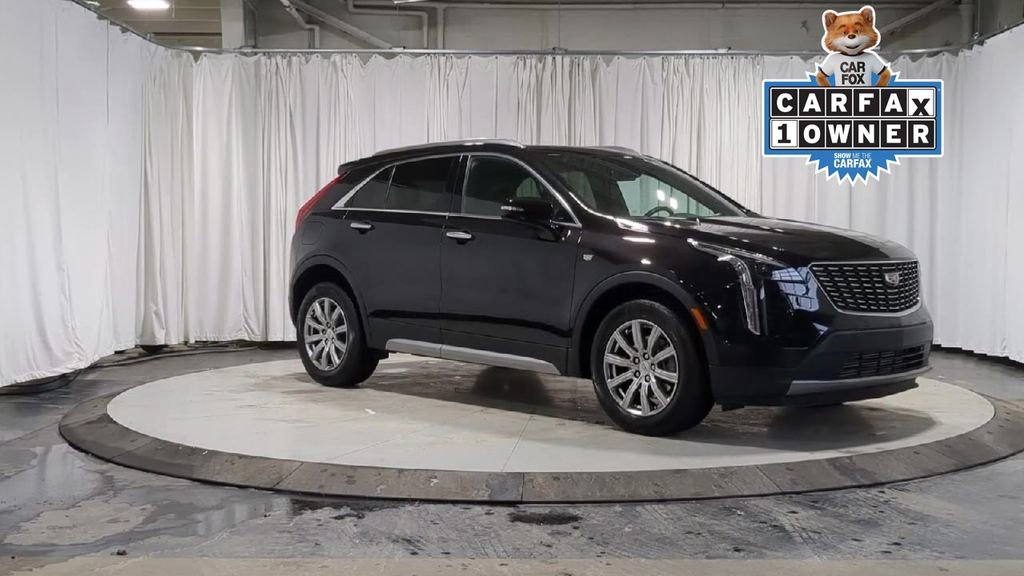 Used 2023 Cadillac XT4 Premium Luxury w/ Cold Weather Package image 2