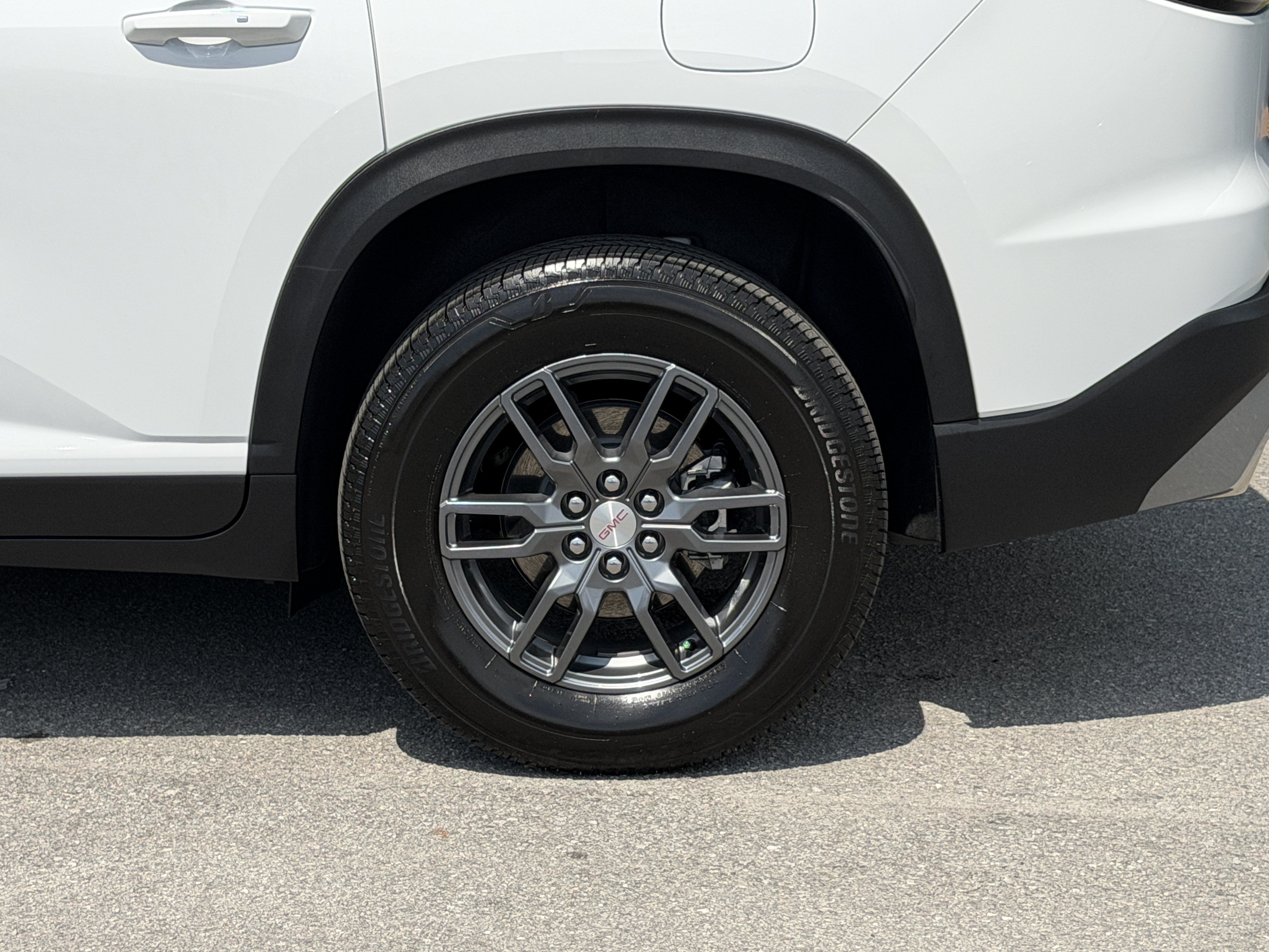 New 2026 GMC Acadia Elevation FWD image 11