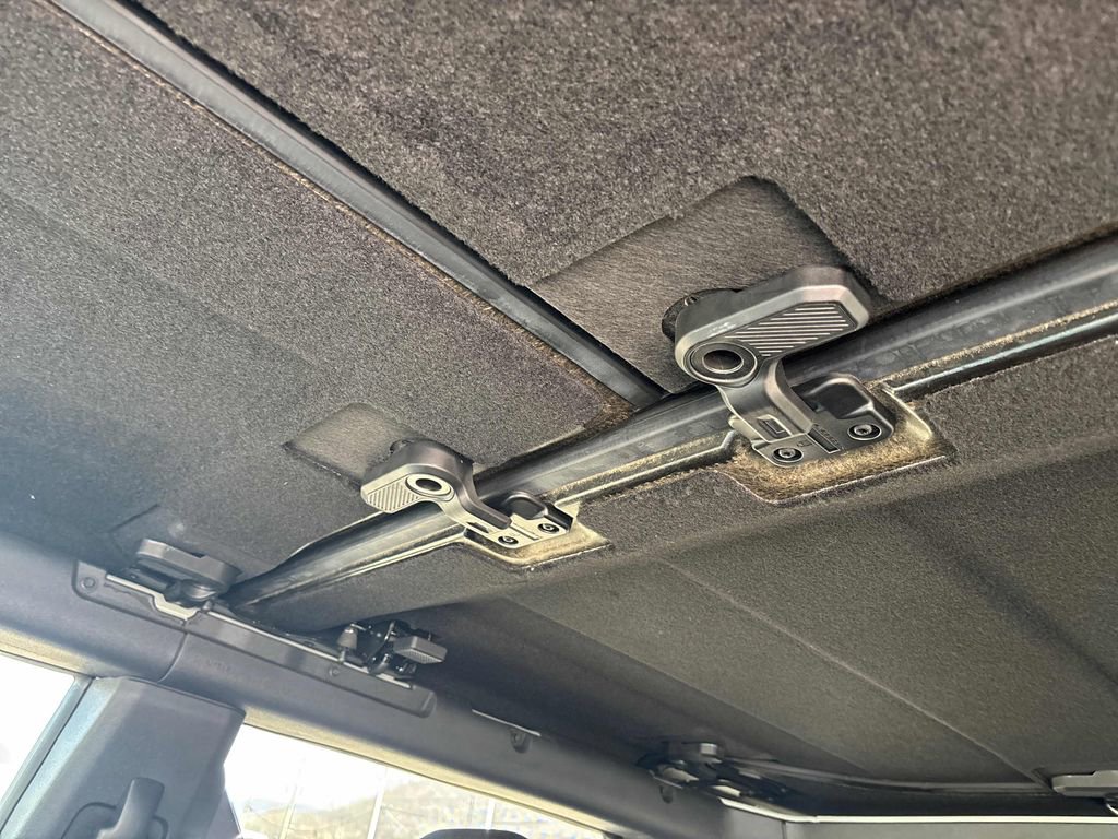 Used 2022 Ford Bronco Wildtrak AWD/4WD image 23