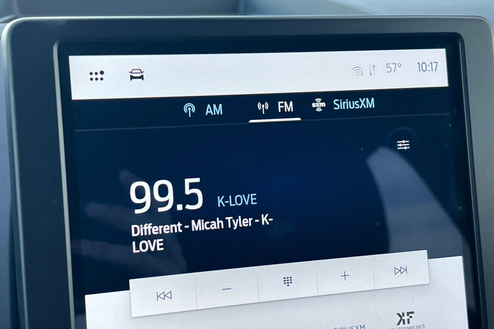 Used 2024 Ford Edge SEL image 16